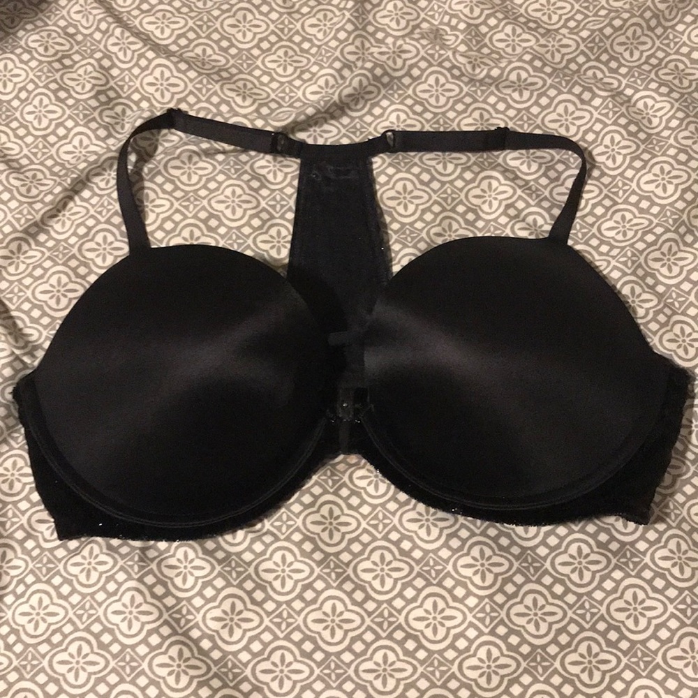 VS “very sexy” bra